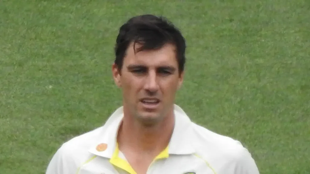 Cummins weighs Cape Town changes; Green, Inglis available
